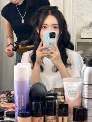 -红馆妆造(中央大街店)