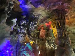 -泰安地下龙宫景区