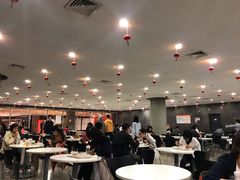 大堂-浦东图书馆读者餐厅