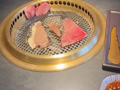 -铭牛烧肉·和牛海鲜自助(高新月牙湖店)