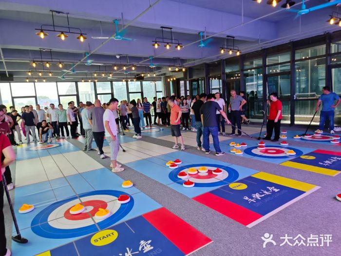 松山湖南湖湾露营营地图片