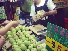 -六合夜市