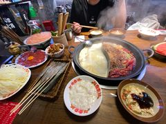 -萍姐火锅·公路夜市(武汉首店)