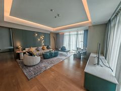 -深圳国际会展中心希尔顿酒店(前海华发冰雪世界店)