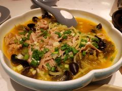 秘制酸汤肥牛-鹿港小镇(悠唐店)