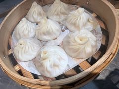 -莱莱小笼·乔艾