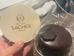 -Cafe Sacher(WIEN)