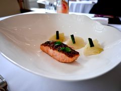 煎新西兰皇帝三文鱼配松茸菌-Jean Georges