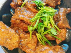 石头烤牛肉-洋洋中餐馆·SINCE 1997(信投店)