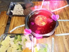 -金鼎雪山牦牛杂火锅(理县总店)