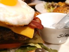 牛肉汉堡-Simple Yummy简单美味(上邦百汇城店)