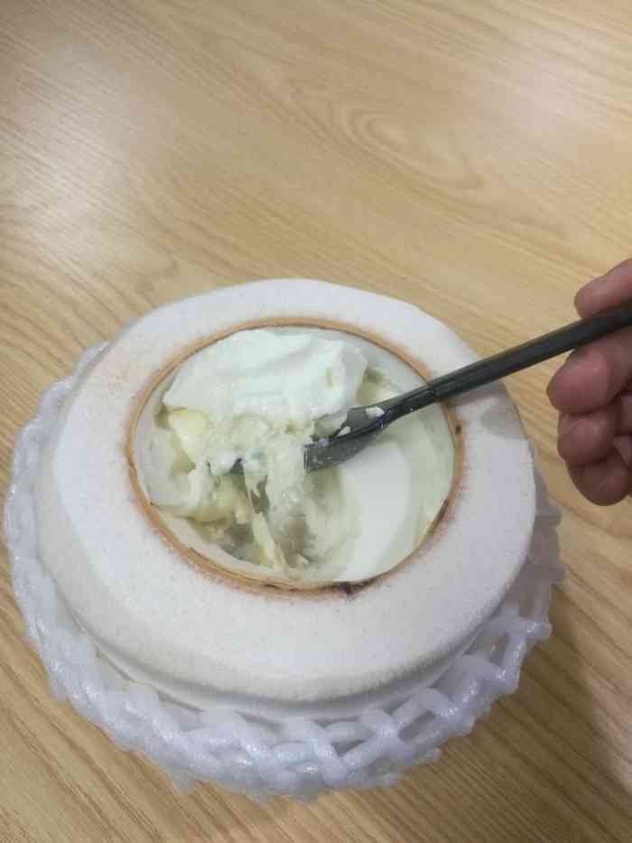 打分 37 /人 第二次光顾,这次品尝了榴莲椰子冻,感觉就是分量有点少