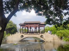 -梁园