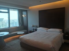 -上海龙之梦万丽酒店