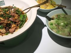 -费大厨辣椒炒肉(高铁吾悦广场店)