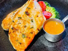煎鸡胸配蘑菇汁-安妮意大利餐厅(日坛店)