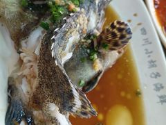 -四川小胡子海鲜(丁村万人海鲜广场店)