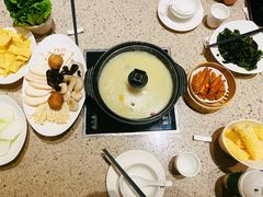 -煲王粤菜餐厅(中侨中心店)