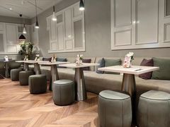 -潮一不贰·法式甜品·生日蛋糕·西式简餐(外滩店)