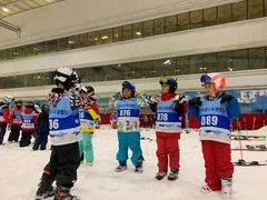 -乔波室内滑雪场
