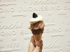 -VENCHI 闻绮(上海佛罗伦萨小镇店)