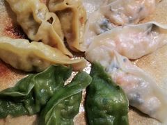 -宽鲜锅贴家常菜(永旺东部购物中心香港中路店)