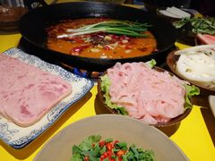 -周幺妹重庆老火锅(银泰城总店)