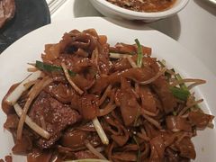 -新大咀港式茶餐厅(宝山万达店)
