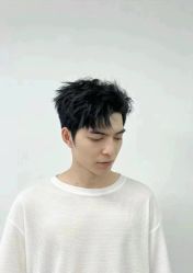 -一家只做男发烫染的店