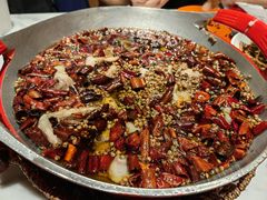 -渝信川菜 · 川味家常菜(财富购物中心店)