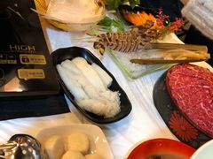 -鲜入围煮花胶鸡海鲜火锅