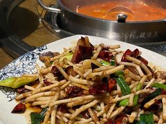 干锅辣子鸡-阿婉贵州苗家酸汤鱼(梅林店)