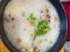 皮蛋瘦肉粥-玖鲜小笼(中山广场店)