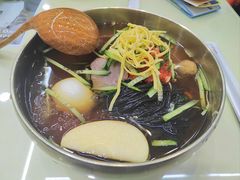 -服务大楼冷面(延大店)