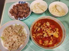 -鲸育宝宝月嫂(徐汇店)