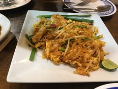 -Dang restaurant (patong phuket)