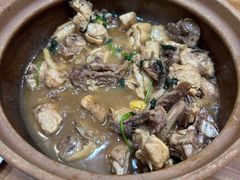 -齐齐衮·廟街生蚝雞煲(荔湾地铁站店)