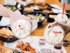 -The Habit Burger Grill 哈比特汉堡(爱琴海店)