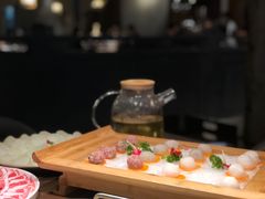 手工鲜丸四宝-快乐小羊·内蒙牛羊肉火锅(流花中心店)