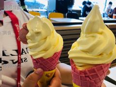 杨枝甘露风味圆筒-麦当劳(塔园路店)