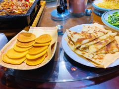 家常饼-东来菜馆•手抓海鲜家常菜•海鲜锅贴(鸽子窝店)