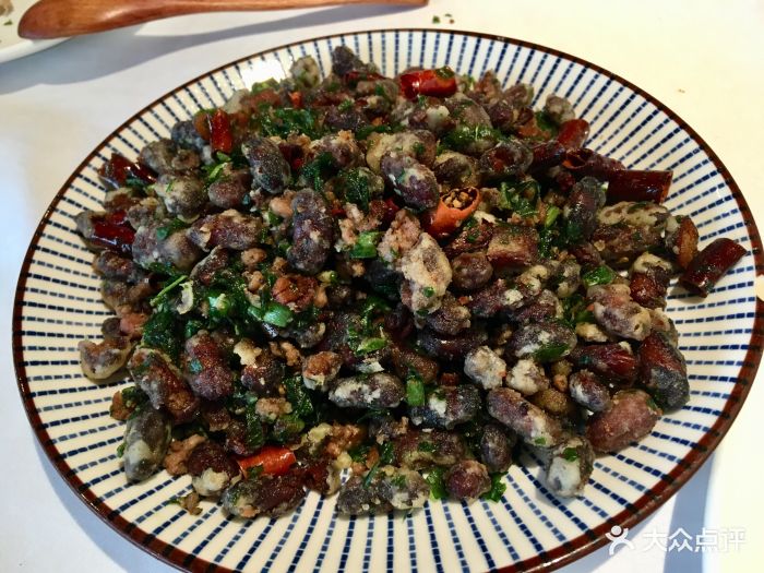 留老爷不准走(金鹰购物中心店)苦菜酥红豆图片 - 第1张