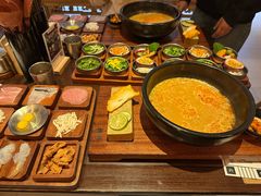 -银米·云南传统过桥米线(双廊黑金冠店)