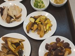 -天宜隆蘑菇宴火锅(石景山旗舰店)