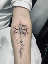 点击看大图 -龙之吻专业刺青·手工耳洞·纹身去色