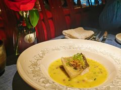 -弦月窗LUNETTE BY AMANDA(复兴路店)