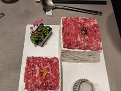 -左庭右院鲜牛肉火锅黑金店(陆家嘴中心店)