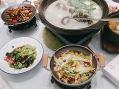 -香山湖家家宴(中山陵店)