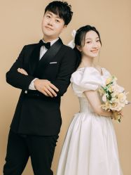 -光阴的故事婚纱摄影(苏州店)