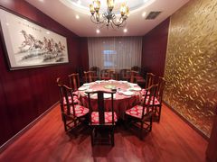 -巴依兄弟西域美食(机场店)